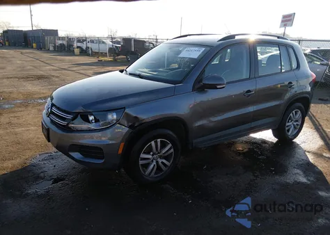 2017 Volkswagen Tiguan 2.0T/2.0T S z USA, uszkodzony, nr VIN WVGAV7AX5HK033906